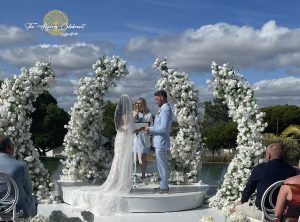 Photo of a heartfelt review for Kellie Hardie, The Algarve Celebrant, praising her for creating a personalised and memorable wedding ceremony.