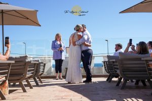 Photo of a heartfelt review for Kellie Hardie, The Algarve Celebrant, praising her for creating a personalised and memorable wedding ceremony.